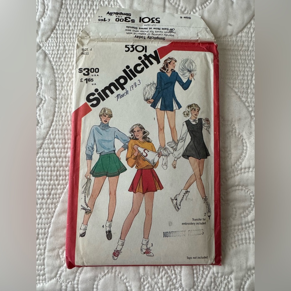 Vintage Simplicity Women's Cheer Skirt Pattern - uncut
